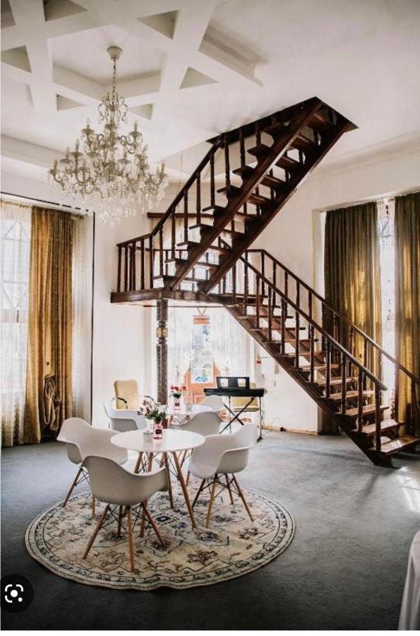 Mariam Hotel Tbilisi Exterior photo